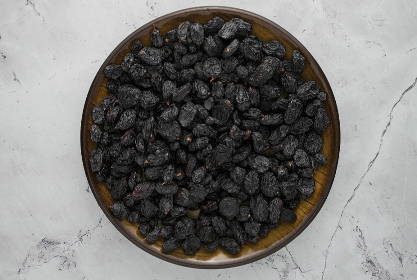 black raisins premium